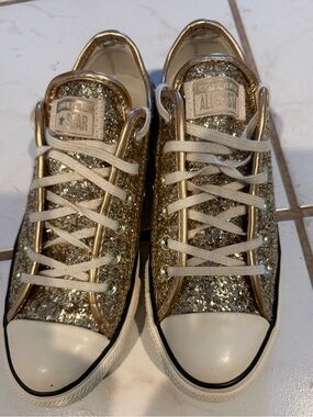Converse Gold Glitter Low Top
